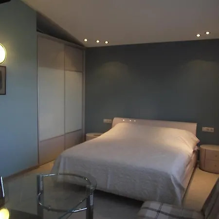 Apartamentai Dviese Prie Vandens Parko Lägenhet *